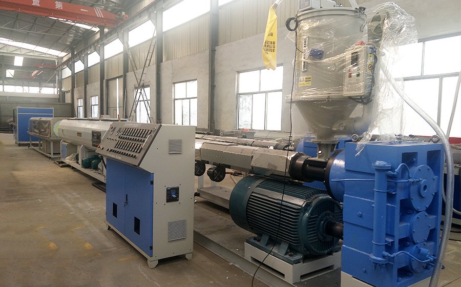 PE pipe extrusion machine